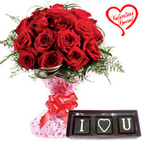 Exquisite Red Roses Bunch with I Love You Handmade Chocolates Gift Combo for V-day