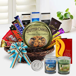 Delightful Chocolates Gift Hamper for Diwali to World-wide-diwali-hamper.asp