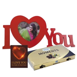 Stunning Personalized ILU Gift Combo with Chocolates to India