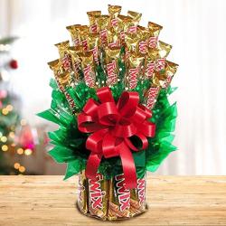Splendid Twix Chocolates Golden Arrangement for Xmas to Rajamundri