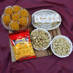 Tasty Haidiram Sweets N Snacks with Assorted Dry Fruits