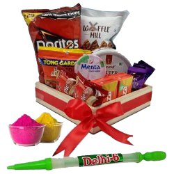 Fabulous Choice of Holi Gourmet Treat with Pitchkari n Gulal