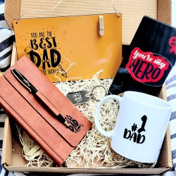 Fabulous Hamper for Office Going Dad