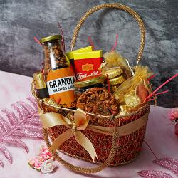 Tasty Treasures Gift Set to India