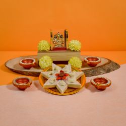 Exquisite Diwali Elegance Hamper to Alwaye