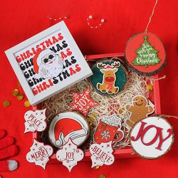 Festive Frames N Assortments Gift Set