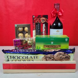 Christmas Indulgence Treats Hamper to Punalur