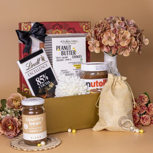 Exquisite Nutella  N  Gourmet Treats Hamper to Alwaye