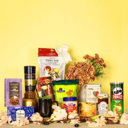 Exquisite Snacks N Tea Lovers Gift Set to Irinjalakuda