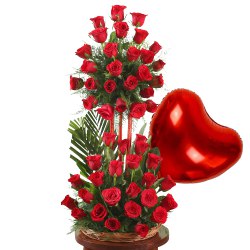 Marvellous 36 Red Roses including a Heart shaped Balloon to Tirur