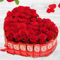 Hearty Arrangement of Kit Kat  N  Red Roses