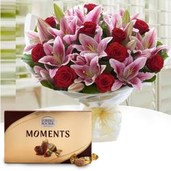 Classic Lilies N Roses Bouquet with Ferrero Rocher Chocolate Box to Irinjalakuda