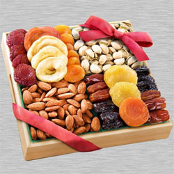 Impressive Dry Fruits Gift Tray for Mothers Day to Hariyana