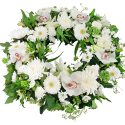 Fascinating mixed Flower wreath