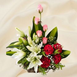 Delightful Mixed Flowers Hand Bouquet