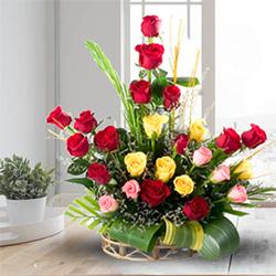 Classic Mixed Roses Arrangement to Perintalmanna