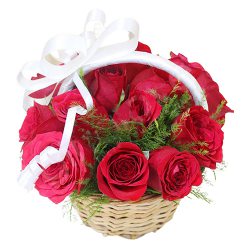 Red Roses Galore for Retirement to Sivaganga