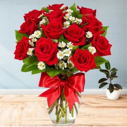 Blooming Love Bouquet of Dutch Red Roses to Marmagao