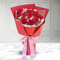 Lovely Red Roses Bouquet to Perumbavoor