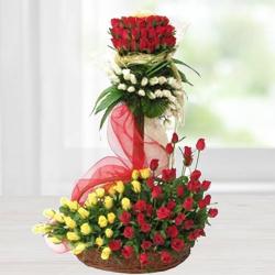 Outstanding Arrangement of Ravishing Roses to Uthagamandalam