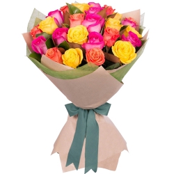 Exquisite Mixed Roses Bouquet for 25th Valentine Celebration