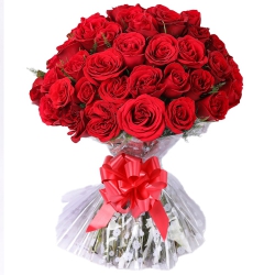 Lovely V-day Gift of Red Roses Bouquet