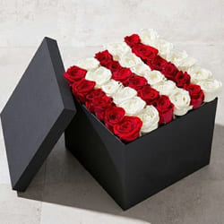 Attractive Square Box of Red n White Roses to Karunagapally