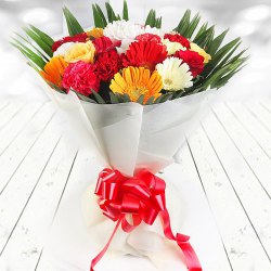 Delicate Hand Bunch of Carnations N Roses with Gerberas