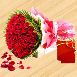Attractive Red Roses Bunch
