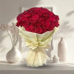 Beautiful Red Rose Bouquet to Kanyakumari