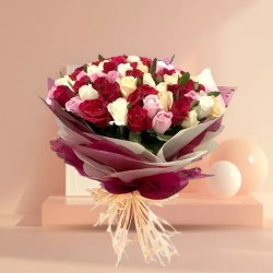 Ravishing Mixed Rose Bouquet to Nipani