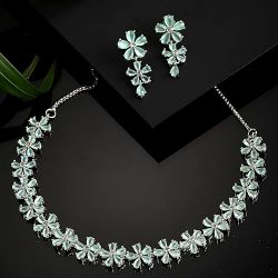 Fantastic AD Necklace N Earrings Set