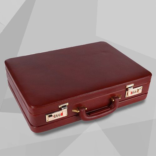 Spectacular Mens Leather Briefcase to Nipani