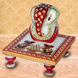 Marvelous marbel designer ganesh with chowki to Diwali-gifts-to-world-wide.asp