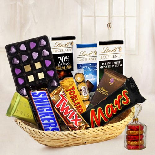 Popular Temptation Basket of Assorted Chocolates to Cooch Behar