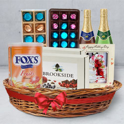 Exclusive Anniversary Gift Hamper   to Sweets_worldwide.asp