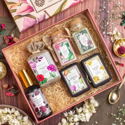 Special Myra Veda Skin N Beauty Care Gift Hamper to Rourkela