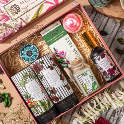 Myra Veda Wellness Hamper N Sugar Free Chocolate Combo to Chittaurgarh