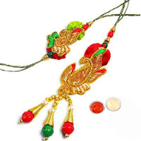 Arresting One Rakhi Lumba Set for Bhaiya Bhabhi to Rakhi-to-newzealand.asp