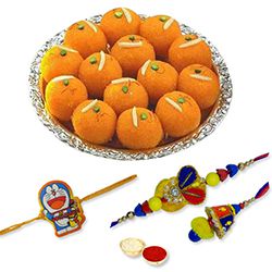 Boondi Ladoo with Family Rakhi Set to Rakhi-to-newzealand.asp