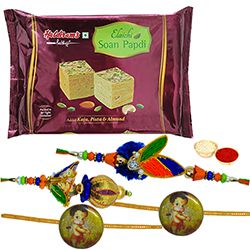 Soan Papdi with Family Rakhi Set to Rakhi-to-newzealand.asp