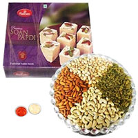 Soan Papri and Assorted Dry Fruits to Uk-gifts-for-sister.asp