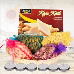 Amazing Assorted Dry Fruits N Kaju Katli Combo to Diwali-usa.asp