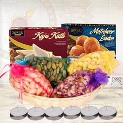 Marvelous Goodies Combo Gift<br> to Usa-diwali-sweets.asp