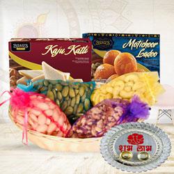 Marvelous Sweets N Mixed Dry Fruits Combo to Diwali-usa.asp