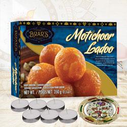Exquisite Motichoor Ladoo Combo Gift<br> to Stateusa_di.asp