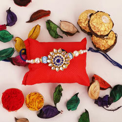 Iconic Ferrero and Heavenly Beads Rakhi to Usa-rakhi-hampers.asp