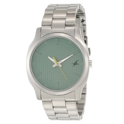 Trendsetting Fastrack Casual Analog Green Dial Mens Watch to Alwaye