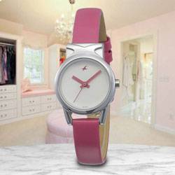 Wonderful Fastrack Fits and Forms Analog Womens Watch