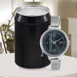 Outstanding Fastrack Varsity Analog Womens Watch